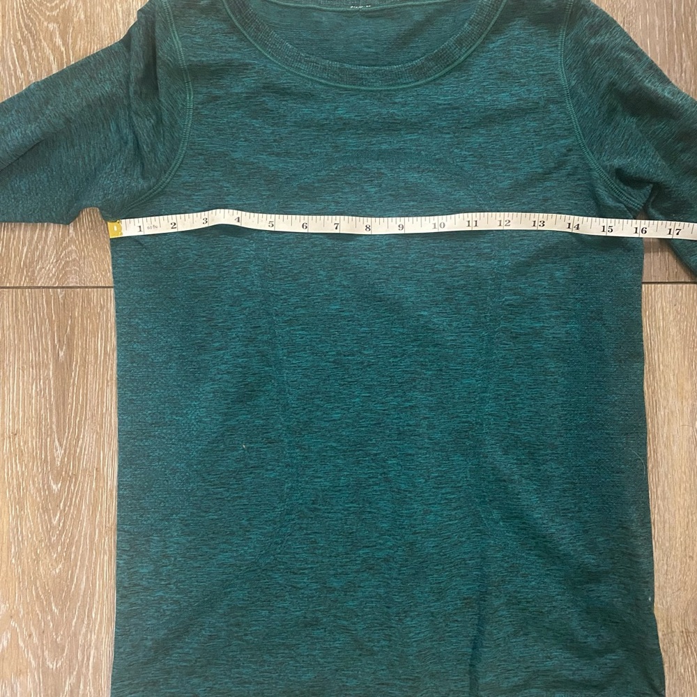 Lululemon Everglade Green Long Sleeve Activewear Top - XS - Picture 5 of 7